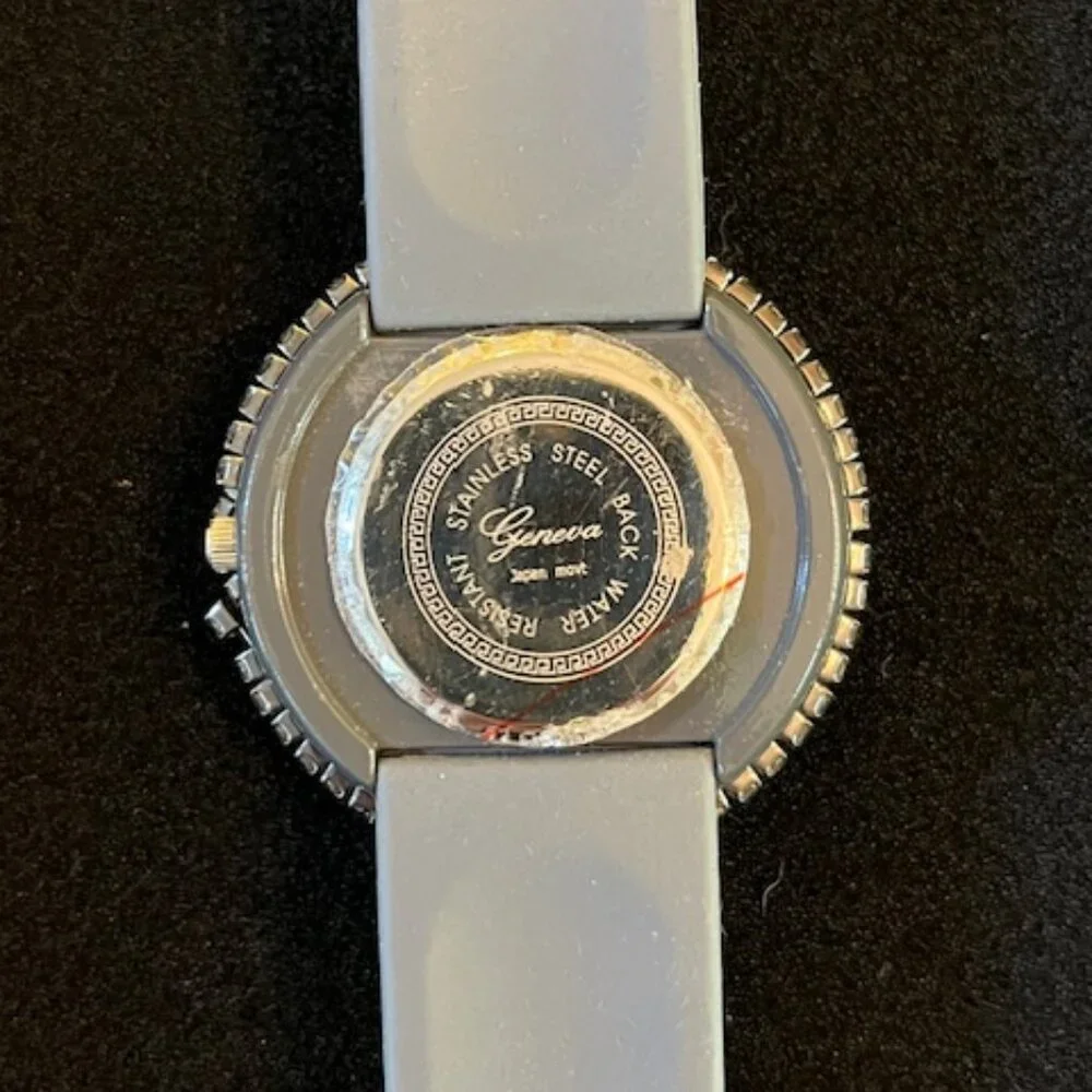 GENEVA | Gray Silicone Adjustable Band wristwatch Gray Dial Crystal accents-NEW